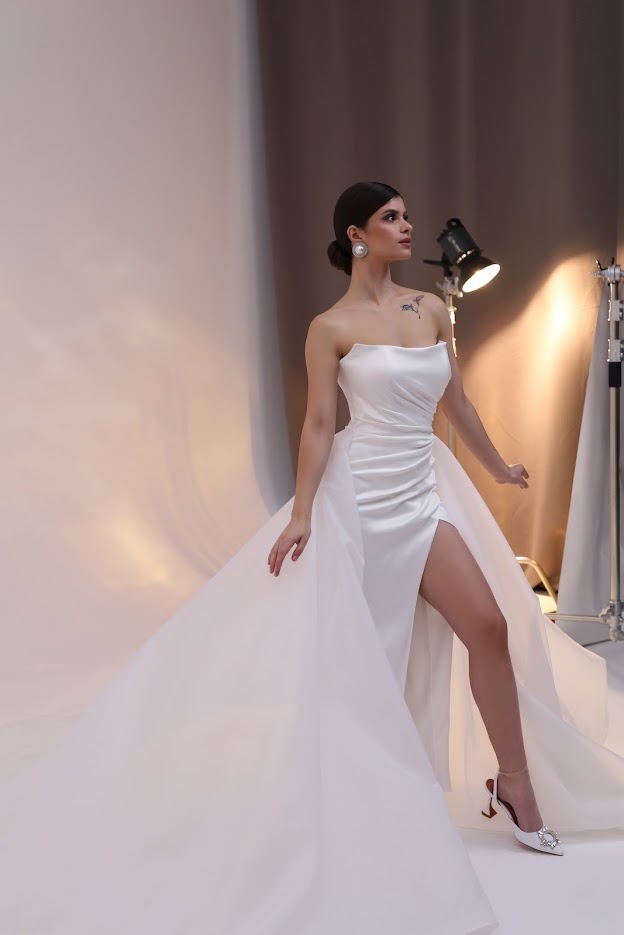 Свадебное платье Gretta со шлейфом